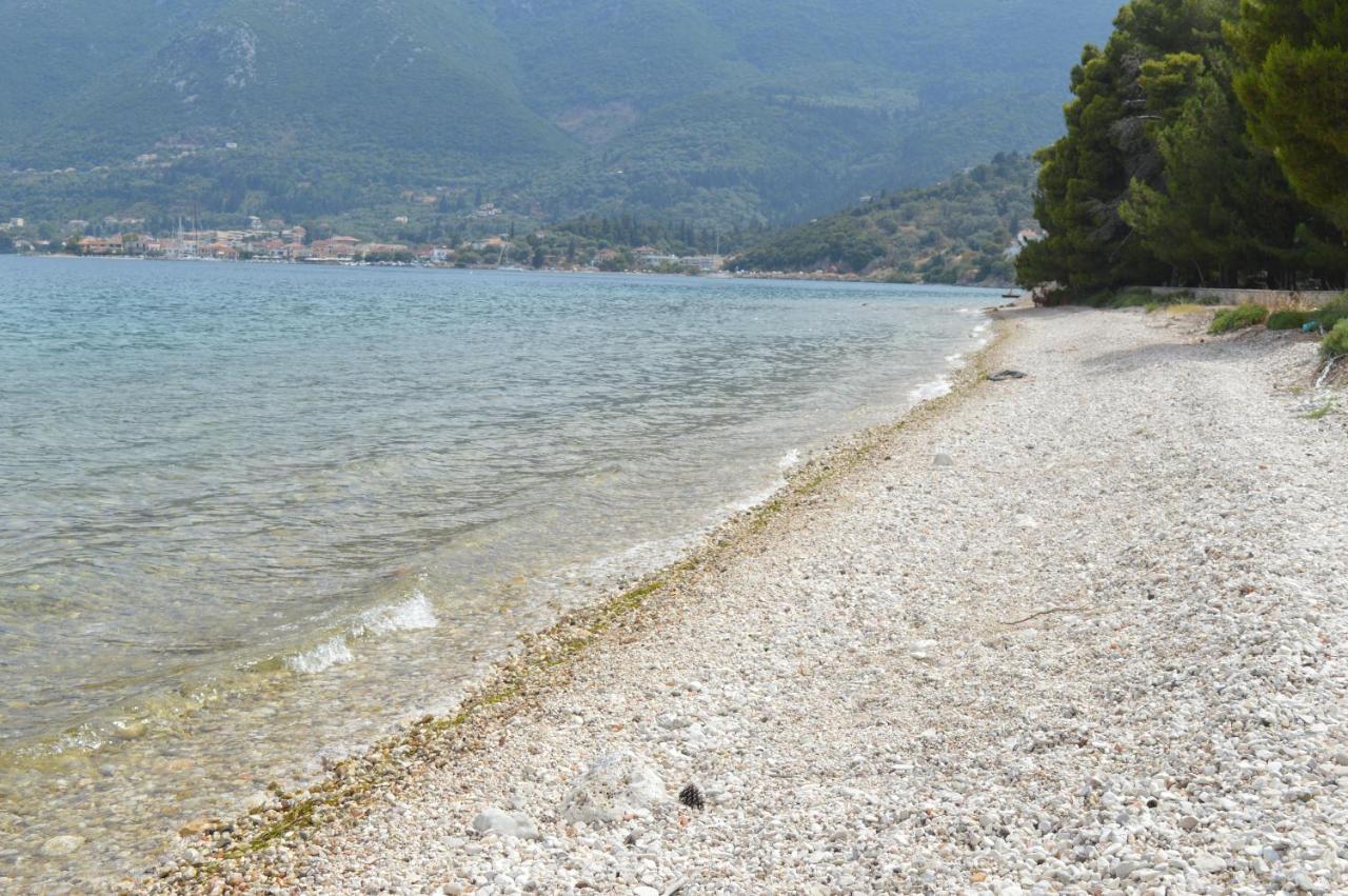 Villa Zacharenia Nikiana Bagian luar foto